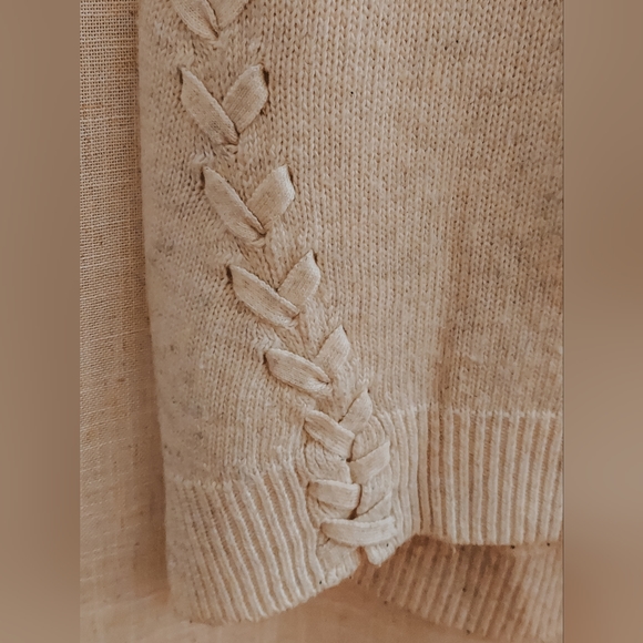 Cloud white knit sweater - Picture 4 of 5